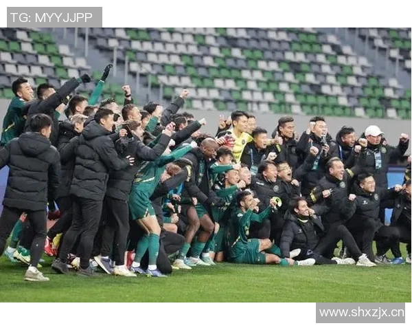 赛后分析：上海足球队与杭州足球队的战术对决与启示